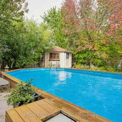 40,&nbsp;Maldives, Vales of Castlemore, Brampton