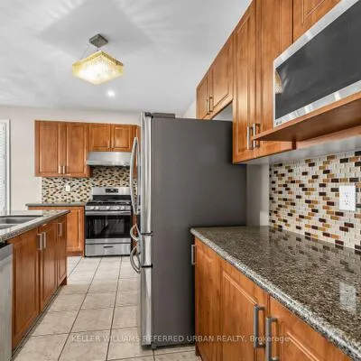 30,&nbsp;Deseronto, Credit Valley, Brampton