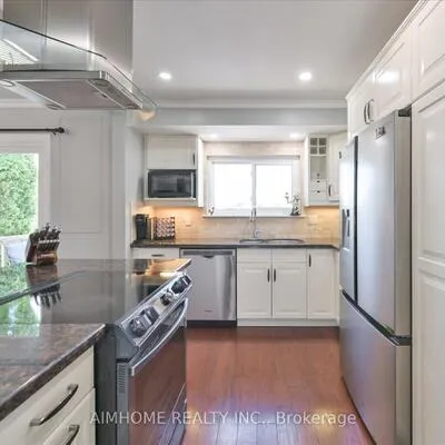 232,&nbsp;McMurchy, Brampton South, Brampton