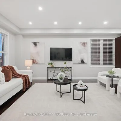 3,&nbsp;Fenchurch, Northwest Brampton, Brampton