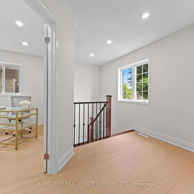 8,&nbsp;Spencer, Fletcher's Meadow, Brampton