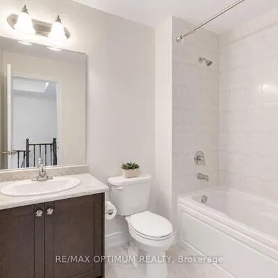 82,&nbsp;Oakmore, Bram West, Brampton