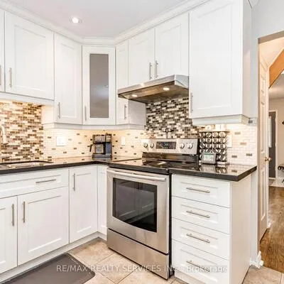 50,&nbsp;Barr, Heart Lake East, Brampton