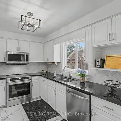 72,&nbsp;Sunforest, Heart Lake West, Brampton