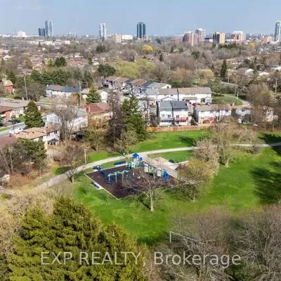 88,&nbsp;English, Brampton West, Brampton