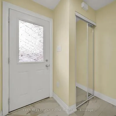 19,&nbsp;Horseshoe, Central Park, Brampton