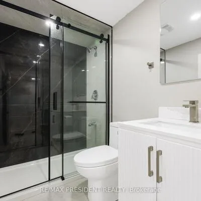 5,&nbsp;Simmons, Madoc, Brampton