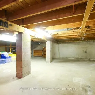 21,&nbsp;Finchgate, Southgate, Brampton