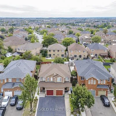 25,&nbsp;Lake Louise, Fletcher's Meadow, Brampton