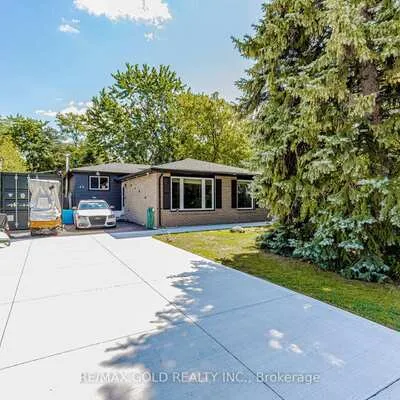 44,&nbsp;Deloraine, Southgate, Brampton