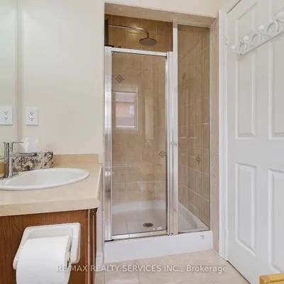 15,&nbsp;Valleystream, Bram East, Brampton