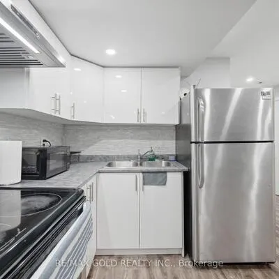 78,&nbsp;Pennycross, Northwest Brampton, Brampton