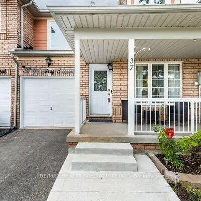 37,&nbsp;PEACHLEAF, Fletcher's Meadow, Brampton