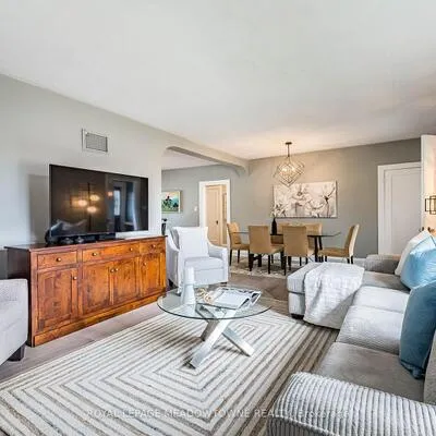 32,&nbsp;Craig, Downtown Brampton, Brampton
