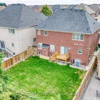 38,&nbsp;Rhapsody, Vales of Castlemore, Brampton