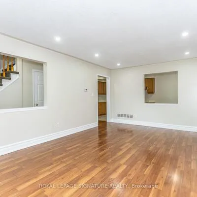 60,&nbsp;Blue Spruce, Sandringham-Wellington, Brampton