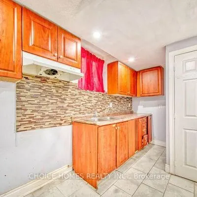 27,&nbsp;Savita, Fletcher's Meadow, Brampton