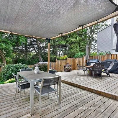 22,&nbsp;Monterey, Heart Lake West, Brampton