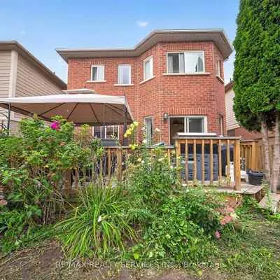 26,&nbsp;Peachleaf, Fletcher's Meadow, Brampton