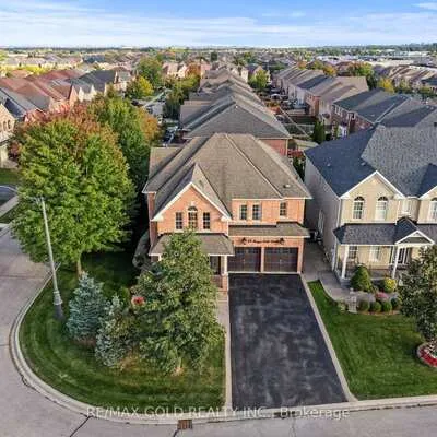 29,&nbsp;Royal Links, Vales of Castlemore North, Brampton