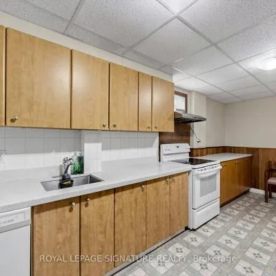 15,&nbsp;Gainsborough, Northgate, Brampton