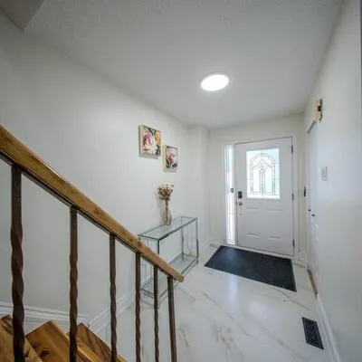 6,&nbsp;Crenshaw, Heart Lake West, Brampton