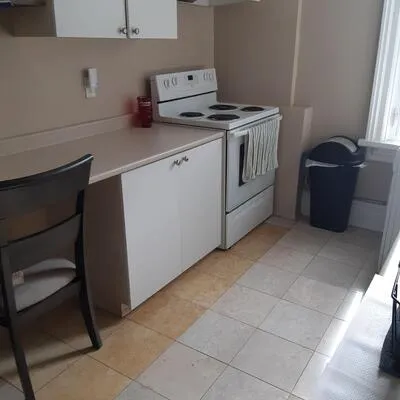 50,&nbsp;Queen, Bolton West, Caledon