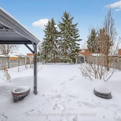 27, De Rose, Bolton West, Caledon