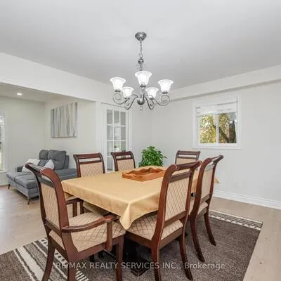14,&nbsp;Snowberry, Caledon Village, Caledon