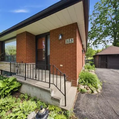 123,&nbsp;James, Bolton East, Caledon
