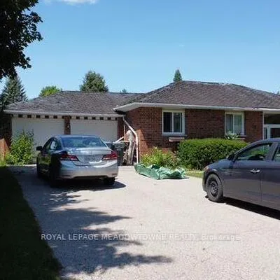 26,&nbsp;Davis, Alton, Caledon