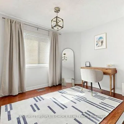 3,&nbsp;Manorwood, Bolton North, Caledon