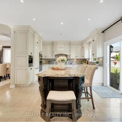216,&nbsp;Waterbury, Bolton East, Caledon