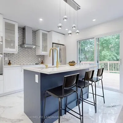 1661, Mount Albert, Sharon, East Gwillimbury