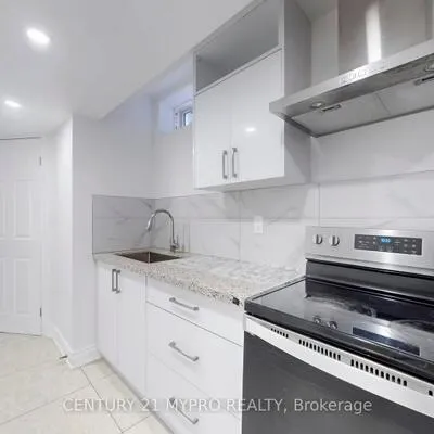 13,&nbsp;Manor Glen, Mt Albert, East Gwillimbury