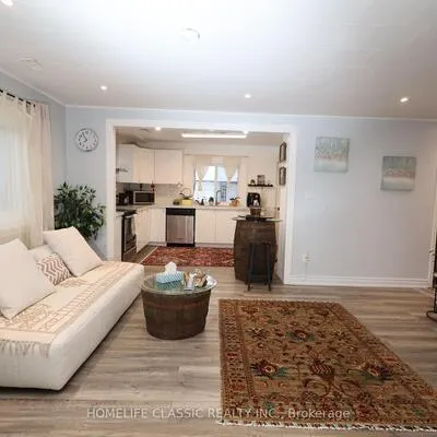 16,&nbsp;River, Holland Landing, East Gwillimbury