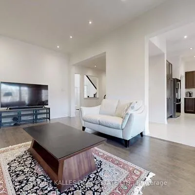 56,&nbsp;Charles White, Sharon, East Gwillimbury