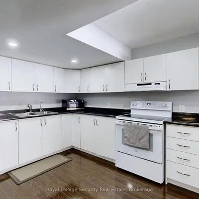 39,&nbsp;Vivian Creek, Mt Albert, East Gwillimbury