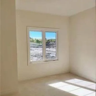 32,&nbsp;Holland Vista, Holland Landing, East Gwillimbury