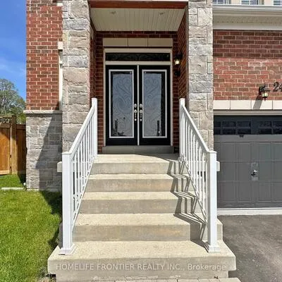 24, Manor Glen, Mt Albert, East Gwillimbury