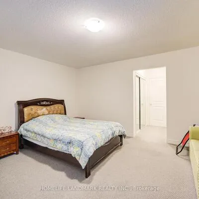 7,&nbsp;Kenneth Ross, Sharon, East Gwillimbury