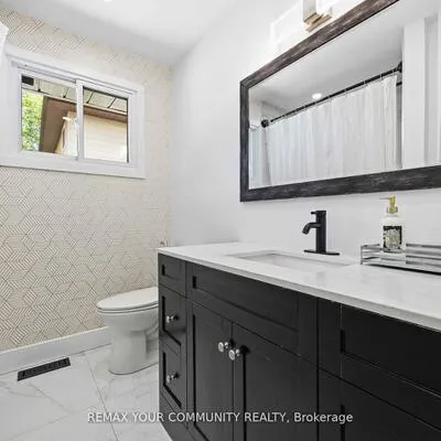 244,&nbsp;East, Holland Landing, East Gwillimbury