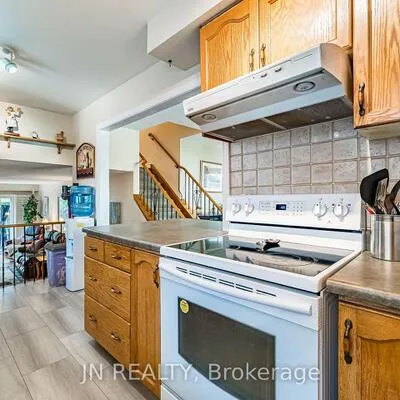 49,&nbsp;School, Holland Landing, East Gwillimbury
