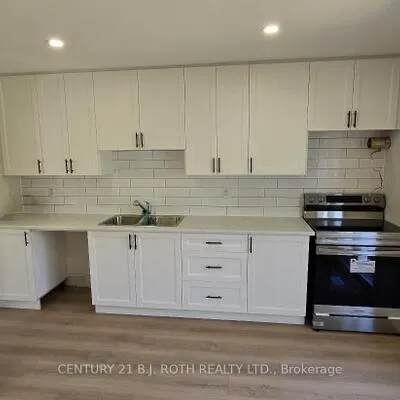 698,&nbsp;Burton, Alcona, Innisfil