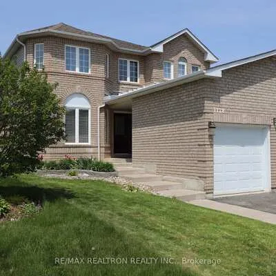1128, Corrie, Alcona, Innisfil