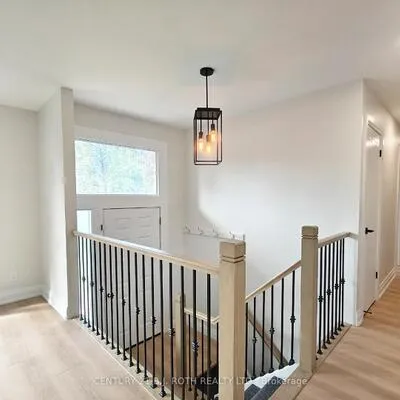 698,&nbsp;Burton, Alcona, Innisfil