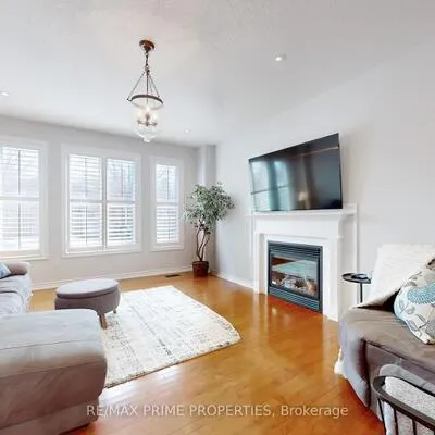 947, Booth, Alcona, Innisfil