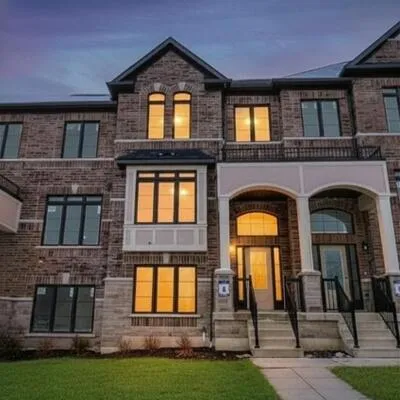 1227,&nbsp;Corm, Alcona, Innisfil
