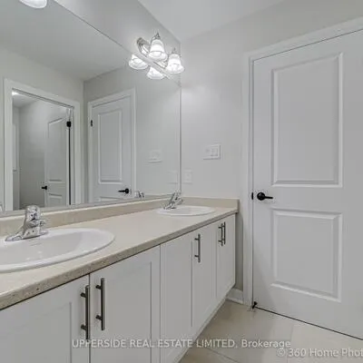 1727,&nbsp;Corsal, Alcona, Innisfil