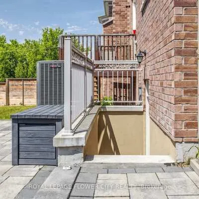 12,&nbsp;Paradise Valley, Nobleton, King